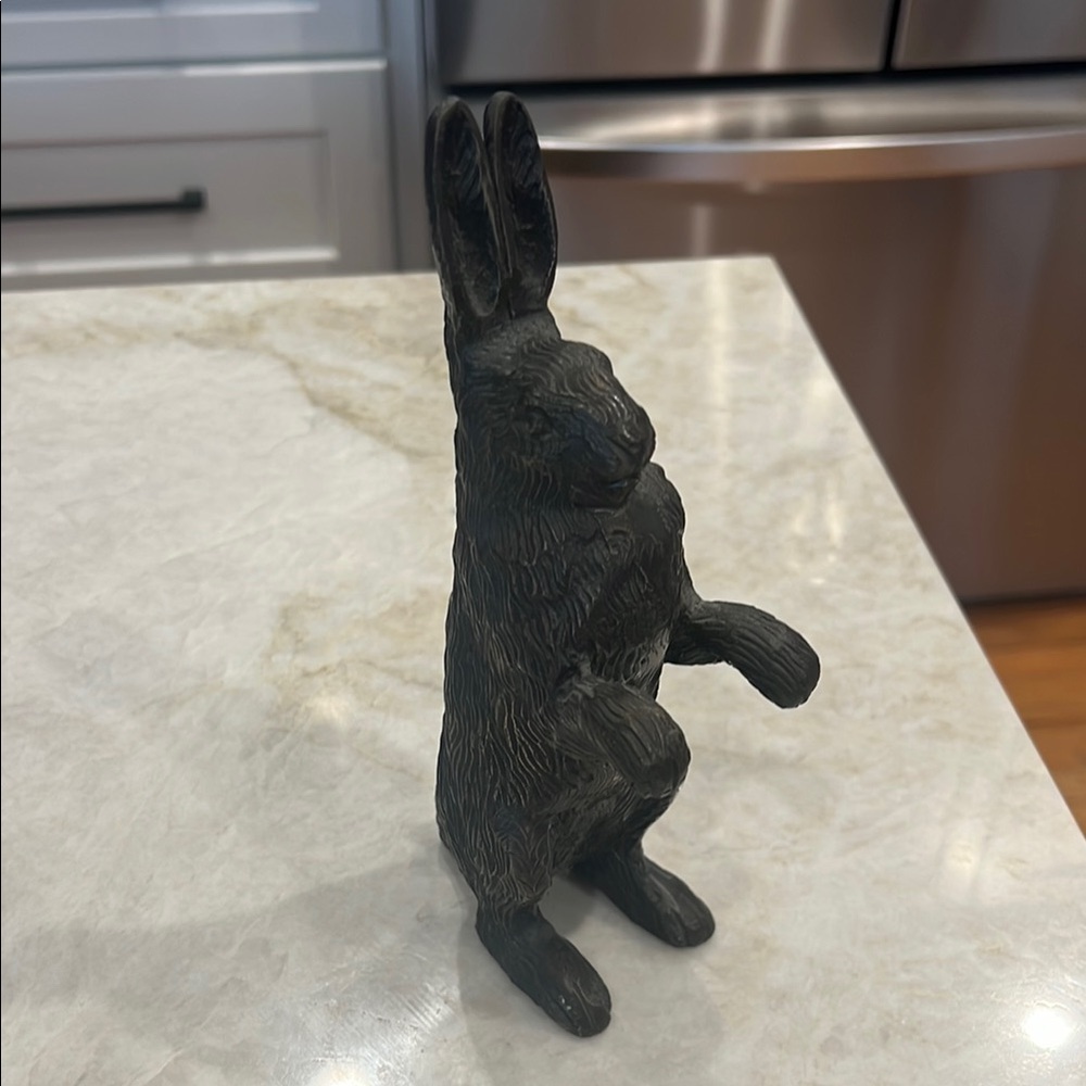 Majestic Bronze Horse Sculpture with Intricate Detailing